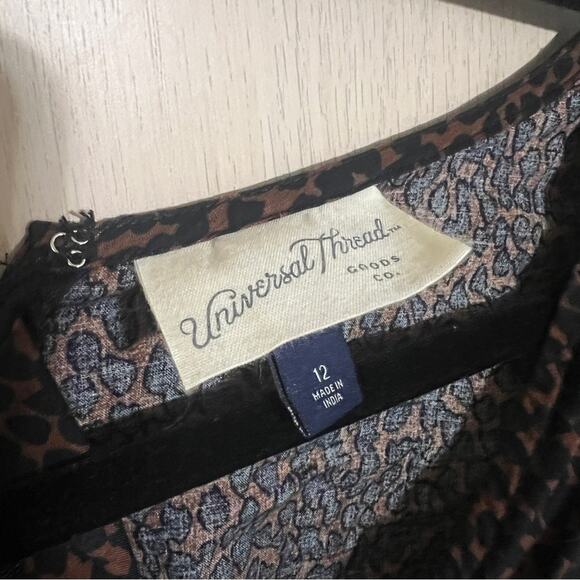 Universal Threads Leopard Print Ruched Dress - Picture 8 of 9